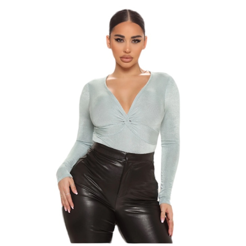 Fashion nova knot bodysuit